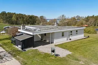 Fritidshus på Vestervang 5, Dejret, 8420 Knebel