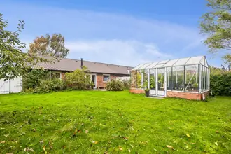 Villa på Fejøvej 5, 4652 Hårlev