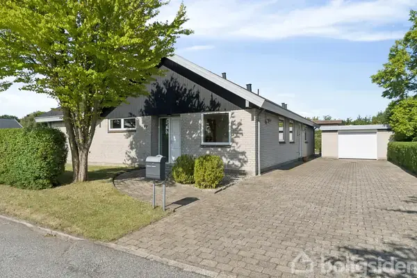 Villa på Rebildparken 77, 9220 Aalborg Øst