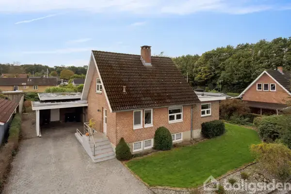 Villa på Dyrskuevej 13, 6630 Rødding