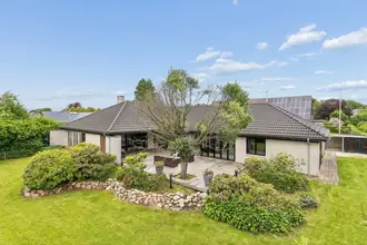 Villa på Blomstertoften 35, Tjørring, 7400 Herning
