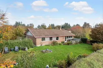 Villa på Kirsebærvej 1, 7741 Frøstrup