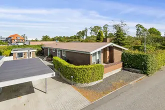 Villa på Vildrosen 18, 9510 Arden