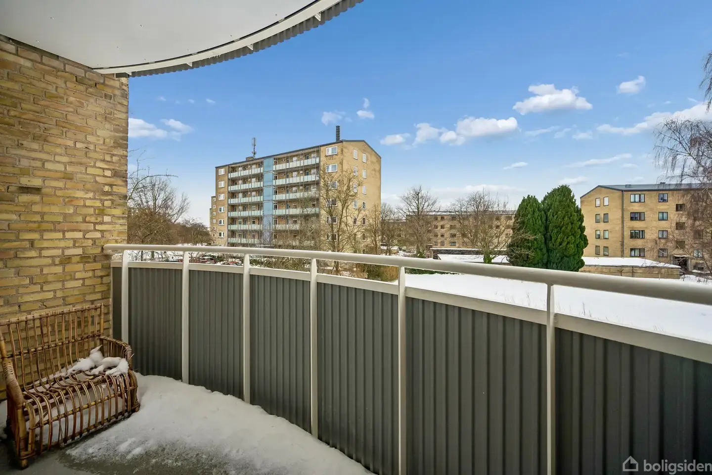 Moderniseret 2V’er med stor altan