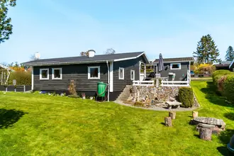 Fritidshus på Strandbakken 52, 4793 Bogø By