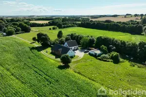 Landejendom på Gravensmindevej 46, 9900 Frederikshavn