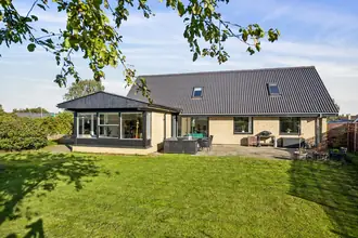 Villa på Lollvej 5, 9430 Vadum