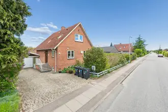 Villa på Dorphs Alle 62, 2630 Taastrup