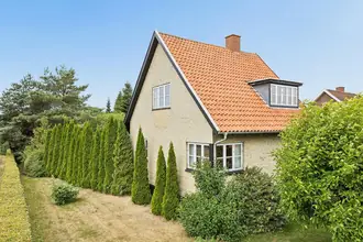 Villa på Hamborgskovvej 23, Sundby, 4800 Nykøbing F