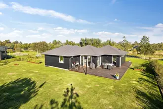 Fritidshus på Rødkløvervej 17, Hou, 9370 Hals