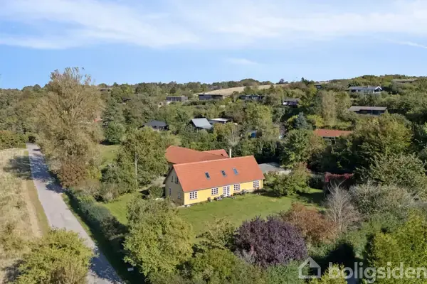 Landejendom på Kårupvej 3, 4540 Fårevejle