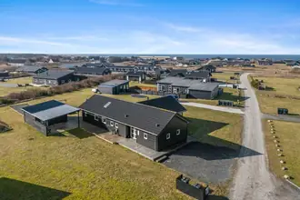 Fritidshus på Finhvalvej 10, Lyngby, 9480 Løkken