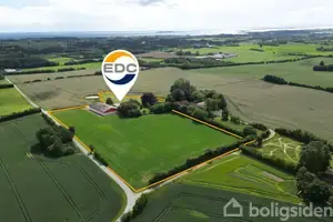 Landejendom på Vestre Nørremarksvej 33, 5762 Vester Skerninge