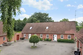Landejendom på Herredsvejen 176, Hærup, 9500 Hobro
