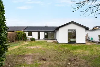 Rækkehus på H.J. Poulsens Allé 124, Sanderum, 5250 Odense SV