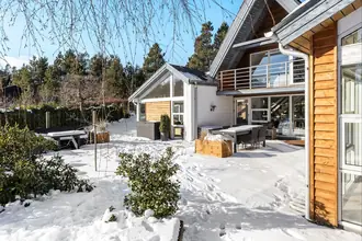 Fritidshus på Poulsensvej 13, Hou, 9370 Hals