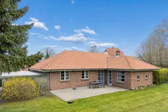 Villa på Tennisvej 2, Ejby, 5592 Ejby