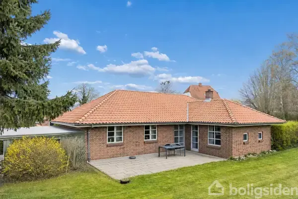 Villa på Tennisvej 2, 5592 Ejby