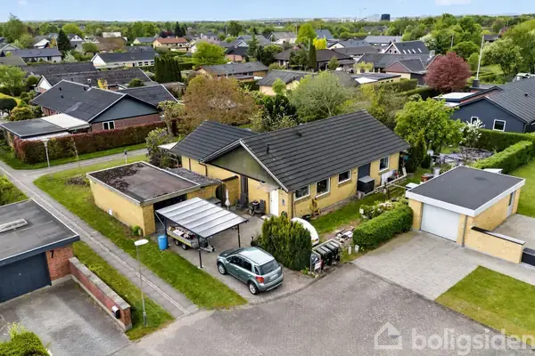 Villa på Venusvej 9, 8723 Løsning