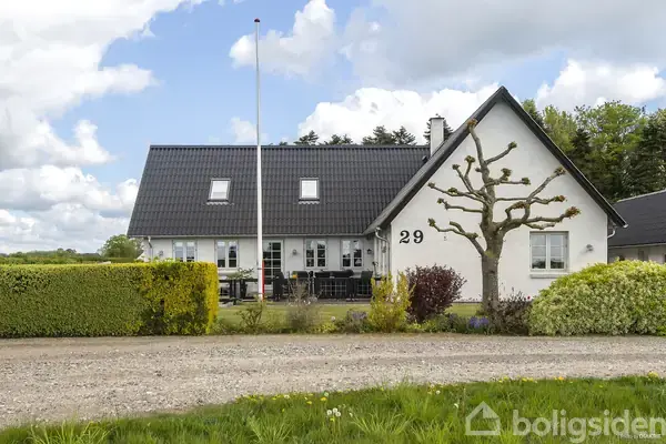 Landejendom på Toldvejen 29, 8300 Odder