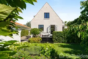 Villa på Rundforbivej 8, 2950 Vedbæk