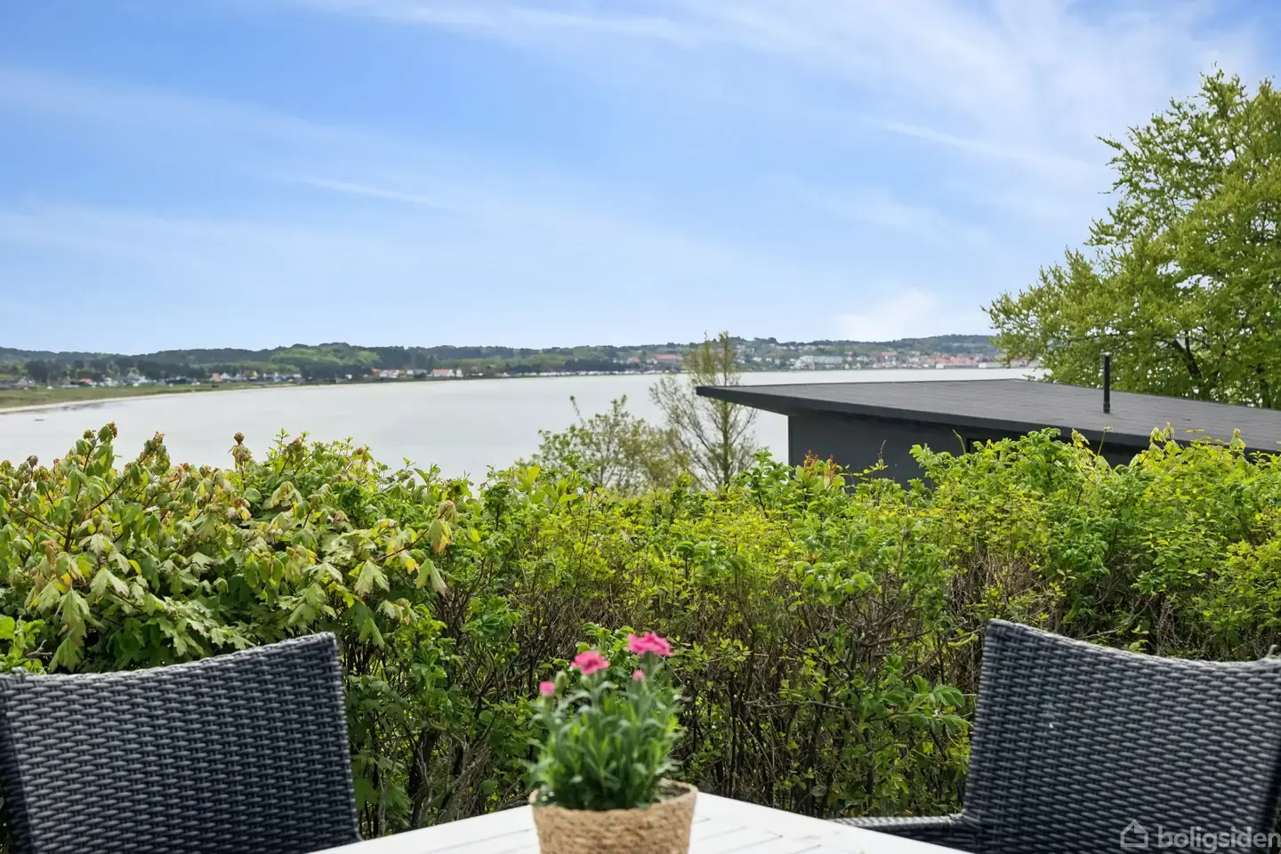 Moderniseret i attraktivt område ved Egsmark Strand! - Visning 2