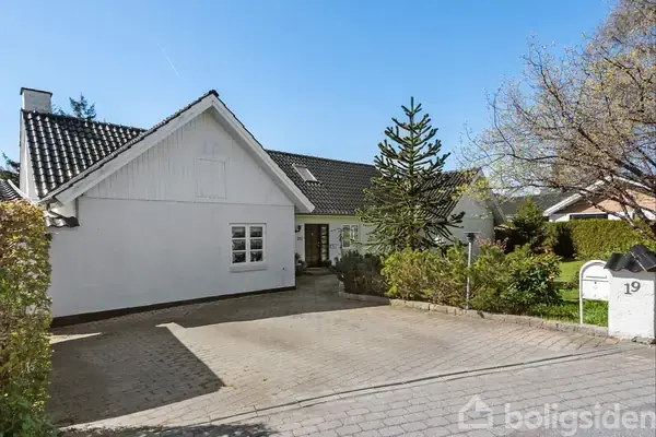 Villa på Strandgårdsvej 19, 2690 Karlslunde