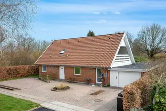 Villa på Røllikevej 10, 6800 Varde