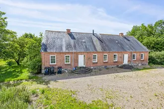 Landejendom på Borridsøvej 15, 8850