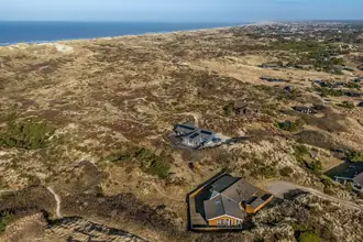 Fritidshus på Fyrrenålevej 14, Henne Strand, 6854 Henne