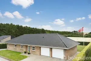 Villa på Azaleavej 42, 4470 Svebølle