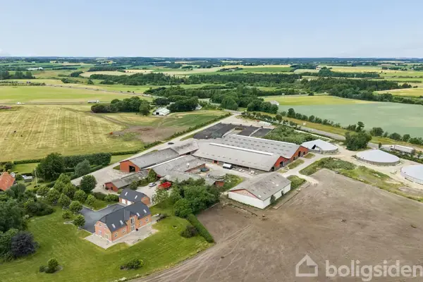 Kvæggård/-jord på Roldvej 52, 9610 Nørager