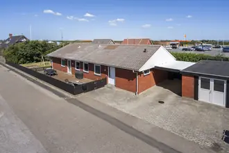 Villa på Apollovej 5, 6960 Hvide Sande