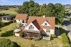 Villa på Kirkevejen 9, 8471 Sabro