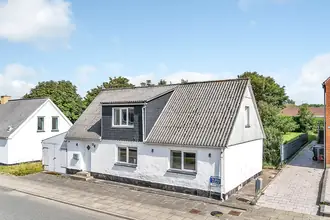 Villa på Hovedgaden 56, Ingstrup, 9480 Løkken