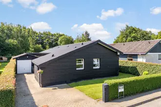 Villa på Ligustervej 9, Hørby, 9300 Sæby
