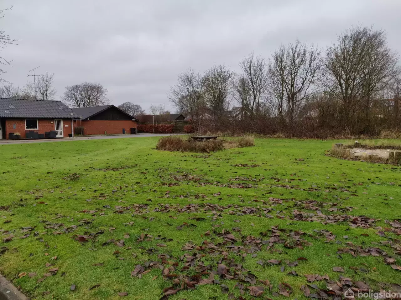 Helårsgrund på Digemarken 9, 9320 Hjallerup