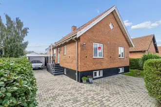 Villa på Zahrtmannsvej 28, Rønne, 3700 Rønne