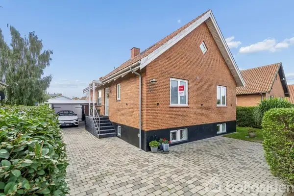 Villa på Zahrtmannsvej 28, 3700 Rønne