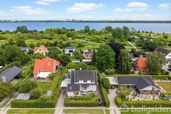 Villa på Strandbovej 93, 2650 Hvidovre
