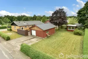 Villa på Bakkevej 13, 7323 Give