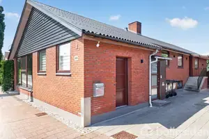 Villa på Hovedgaden 14, 4621 Gadstrup