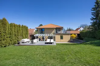 Villa på Solbakkevej 1, 2960 Rungsted Kyst