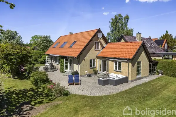 Villa på Bystykket 17, 2850 Nærum