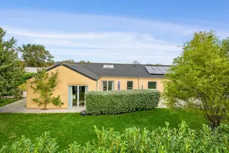 Villa på Bredkær Tværvej 3, 8250 Egå