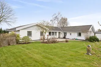 Fritidshus på Fuglehavevej 7, Sæby, 4070 Kirke Hyllinge