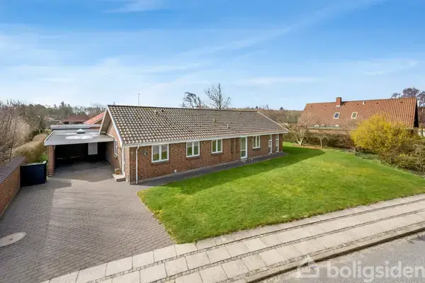 Villa på Spættevej 6, 6980 Tim