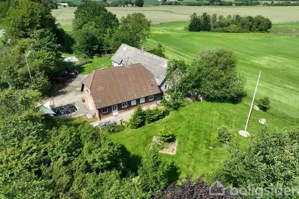Villa på Barkholtvej 8, 9352 Dybvad