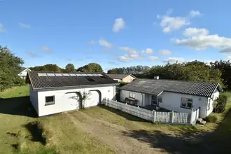 Villa på Hærvejen 283, Kollemorten, 7323 Give