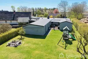 Villa på Ravnsøvej 19, 6705 Esbjerg Ø